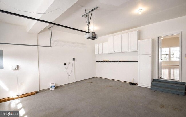 Building Photo - 15329 Colonel Tansill Ct