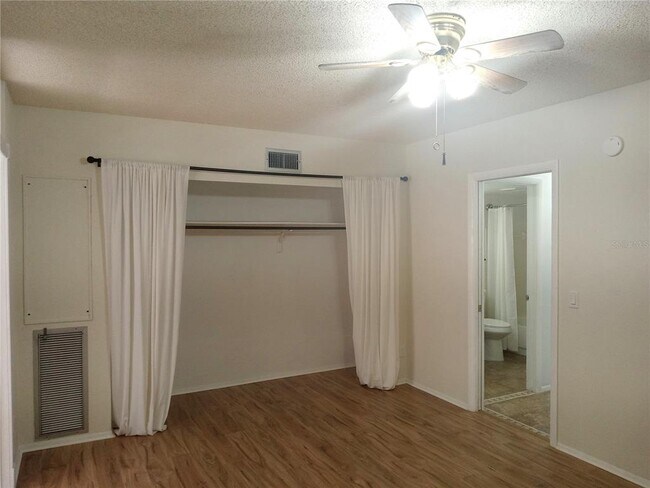 Building Photo - 2331 Finlandia Ln