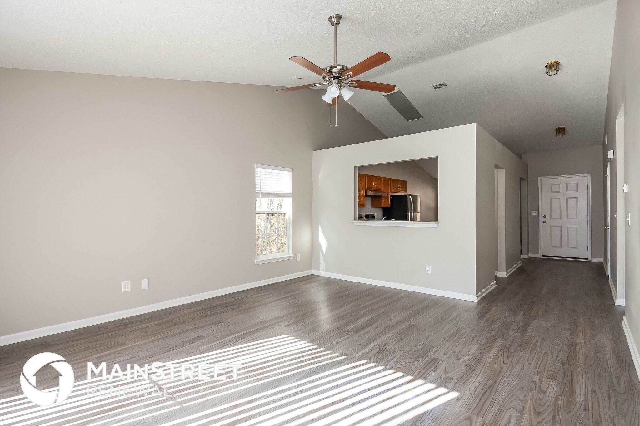Building Photo - 205 Markham Dr