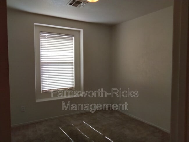 Building Photo - 3890 E Jasper Dr