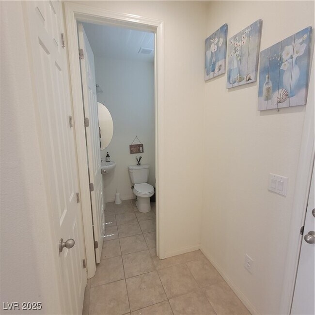 Building Photo - 1836 Pinsky Ln