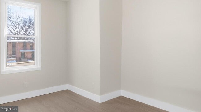 Building Photo - 5981 N 21st St