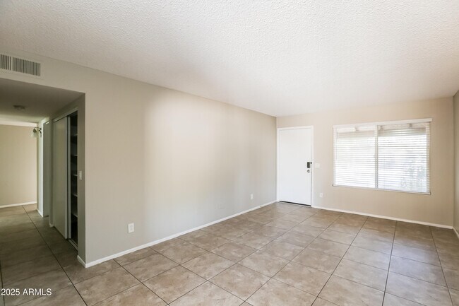 Building Photo - 503 W El Prado Rd