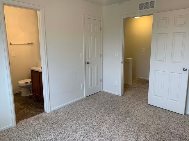 Building Photo - 3807 Cedarwood Ln