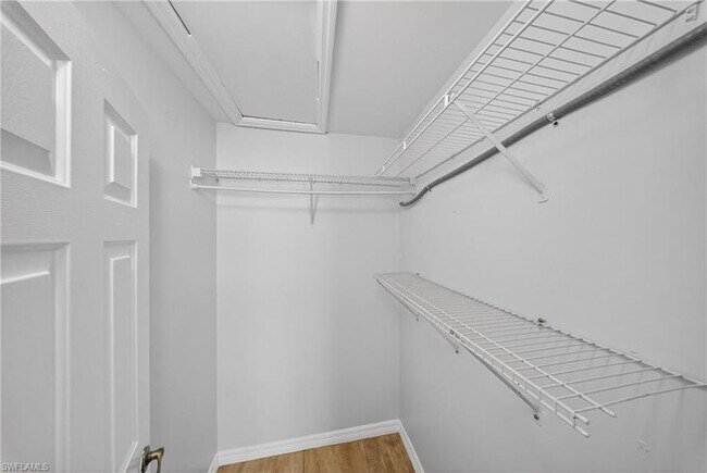 Building Photo - 2400 55th Terrace SW