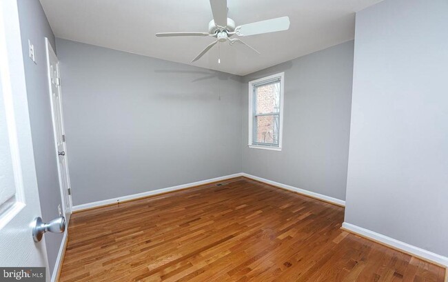 Building Photo - 1210 Oronoco St