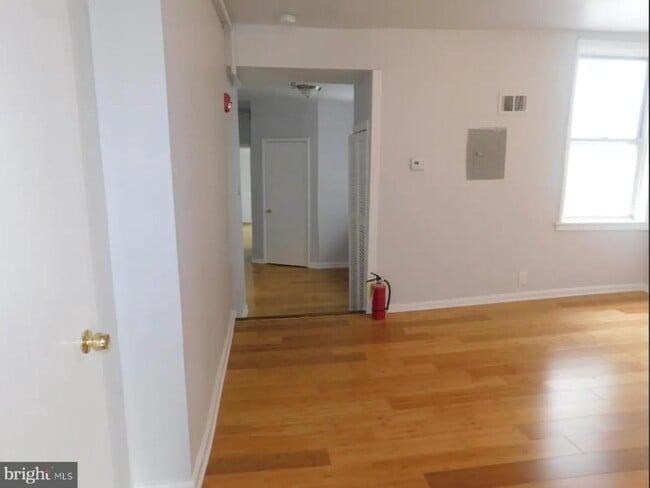 Building Photo - 2007 N 17th St