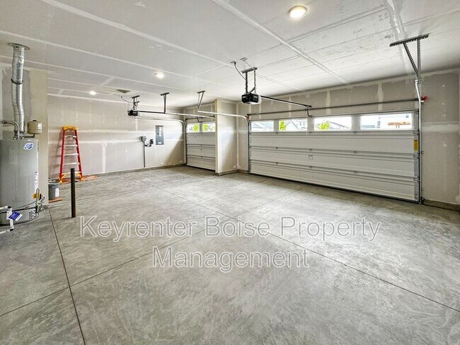 Building Photo - 11253 W Langit St