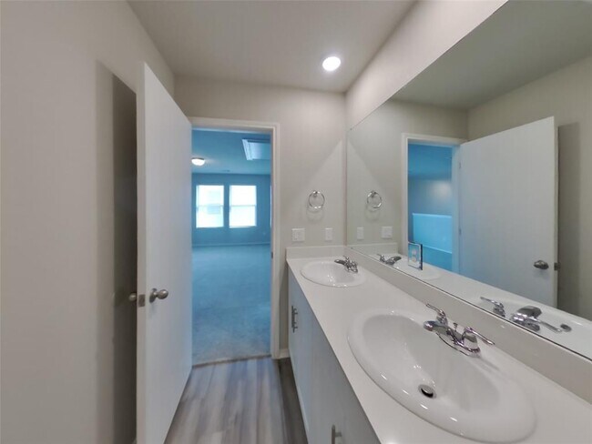 Building Photo - 3504 Gooseneck LN