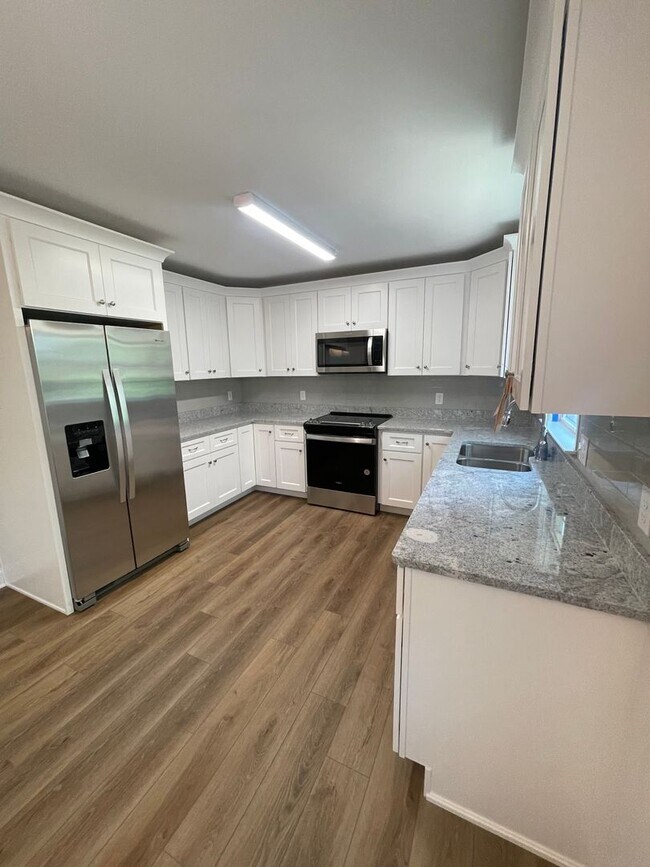 Building Photo - Rental in Ooltewah - 3 Bedrooms + Finished Basement