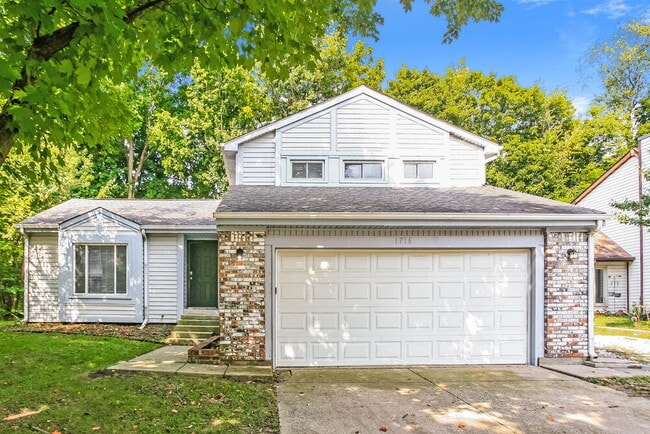 Building Photo - 1716 Countryside Dr