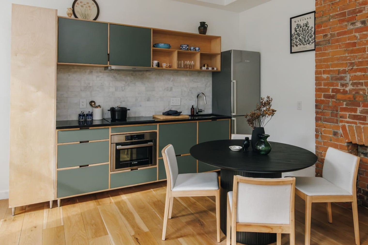 Building Photo - 1508 Pleasant St