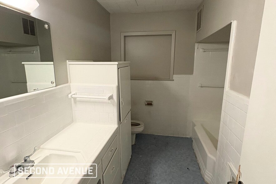 Building Photo - 2003 Kentucky St