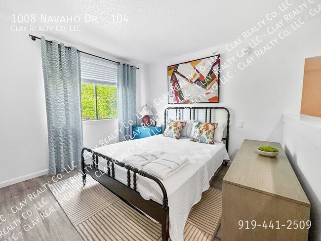 Building Photo - 1008 Navaho Dr