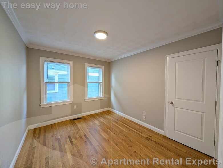 Building Photo - 615 Boston Ave