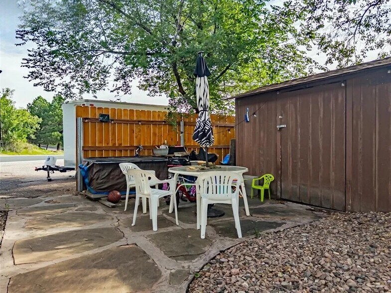 Building Photo - 2136 Friendship Pl