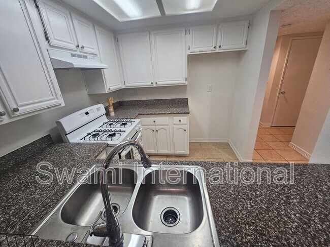 Building Photo - 926 Wilmington Blvd