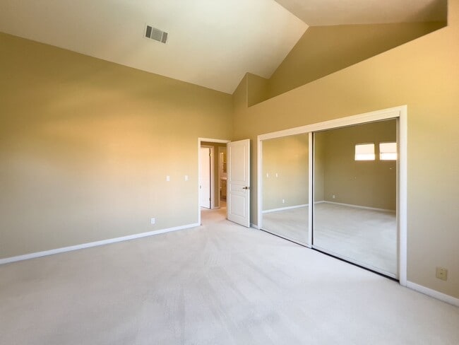 Building Photo - Gorgeous three bedroom North Napa home wit...