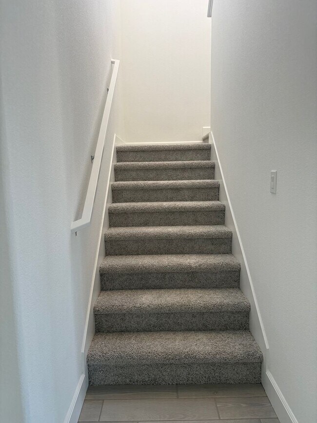 Building Photo - **Move In special $1k off first month's rent** Exciting Opportunity: Discover Your Brand New Drea...