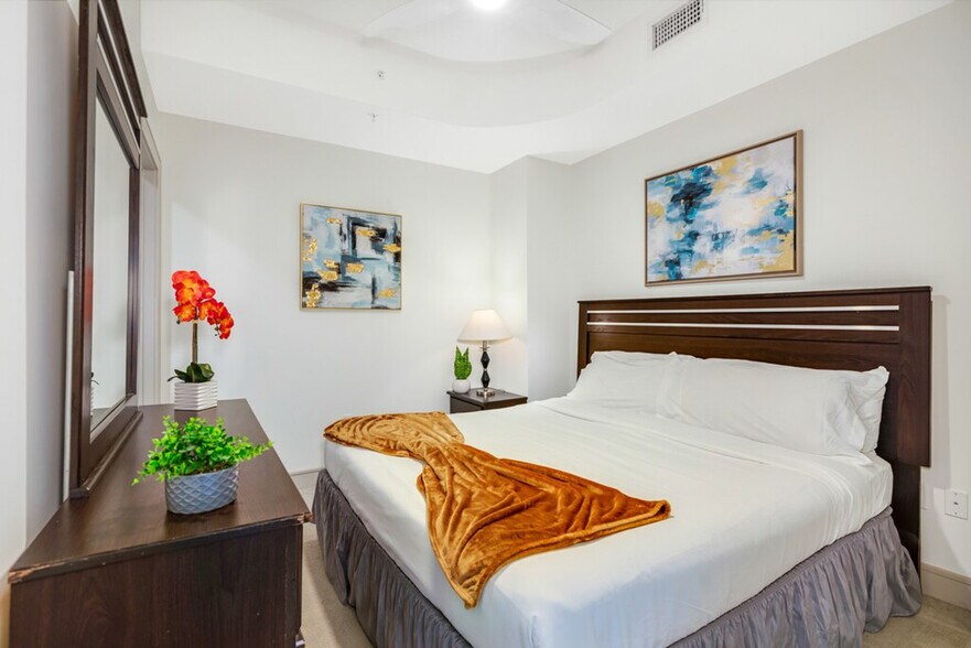 Building Photo - 1811 Southgate Blvd