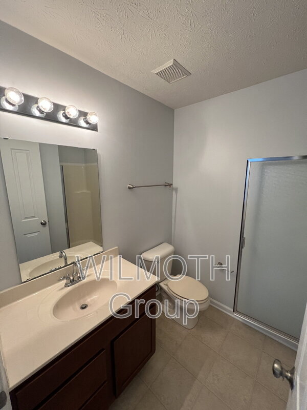 Building Photo - 9451 Glencroft Way