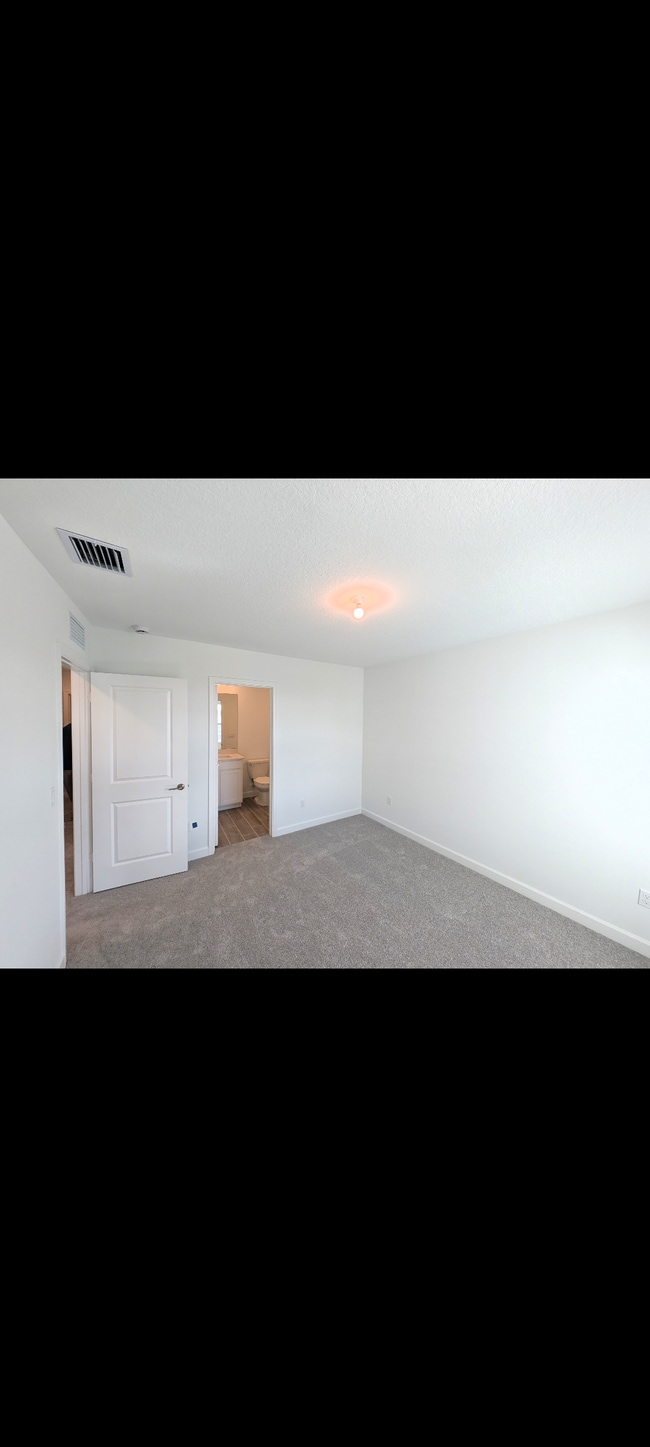 Building Photo - 19673 Whispering Crk Rd