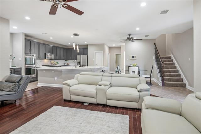 Building Photo - 8812 Bluffcreek Ln