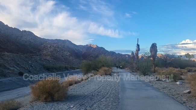 Building Photo - 52170 Avenida Ramirez