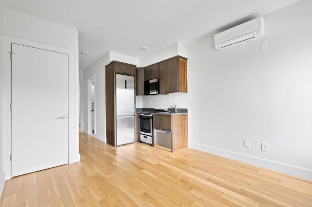 Building Photo - 1 bedroom in New York NY 10009