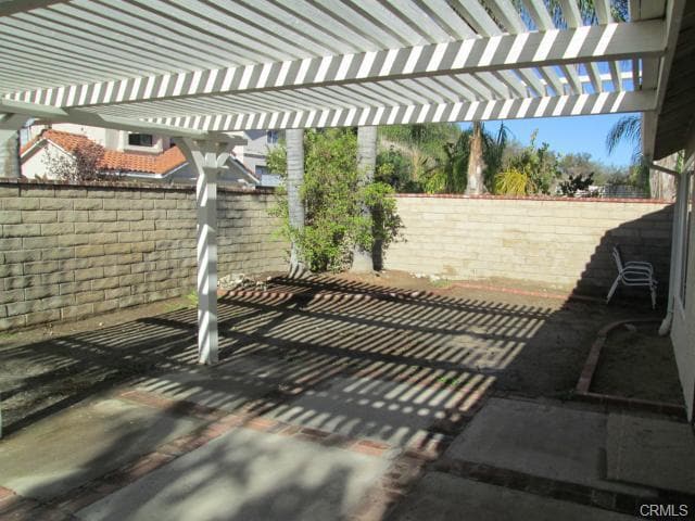 Building Photo - 25065 Wintergreen Ct