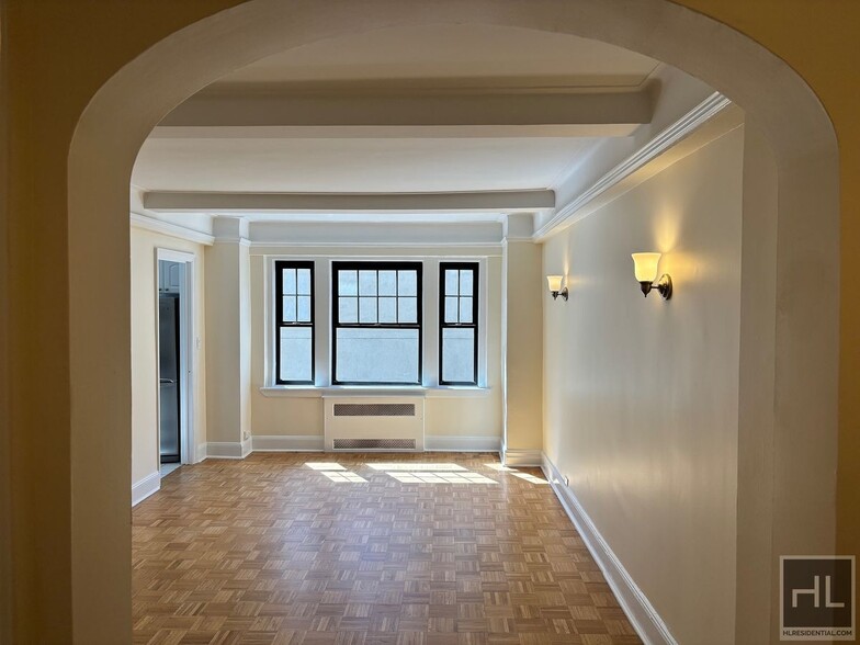 Primary Photo - Christopher Street