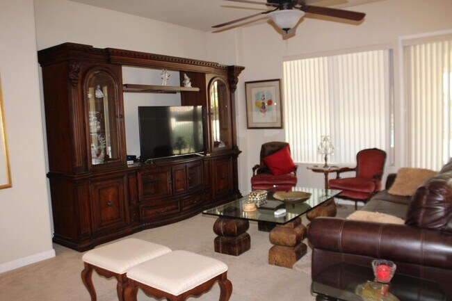 Building Photo - 40433 Corte San Carlos