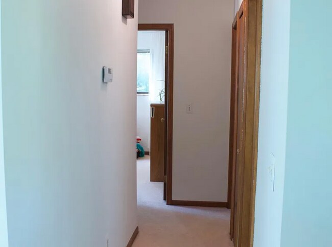 Building Photo - 473 Fairwood Dr