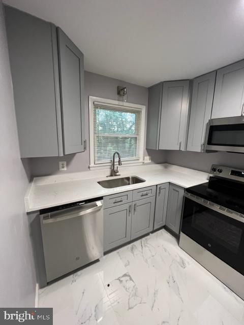 Building Photo - 2917 Breezy Terrace