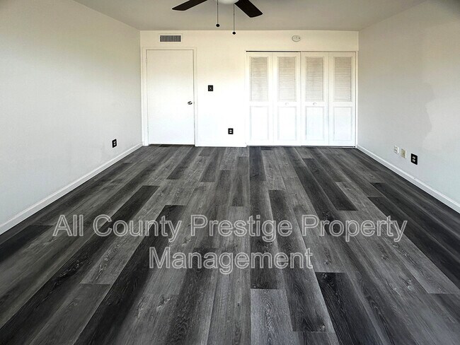 Building Photo - 3459 W Dailey St