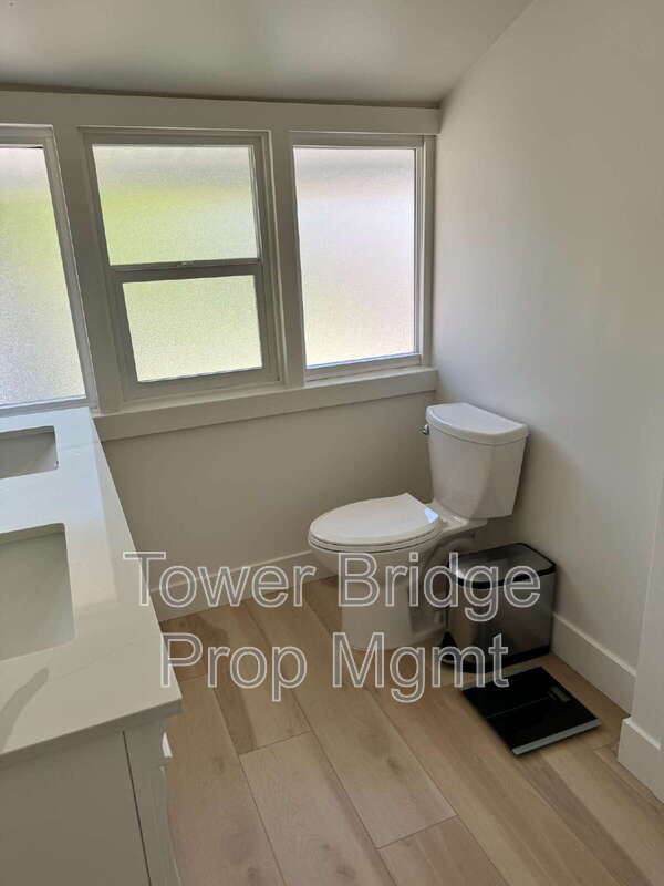 Building Photo - 3897 7th Ave