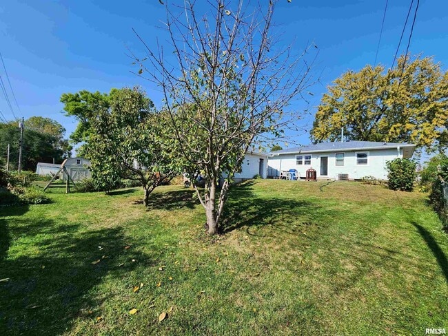 Building Photo - 3235 W 16th St