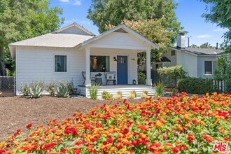 Building Photo - 446 N California St