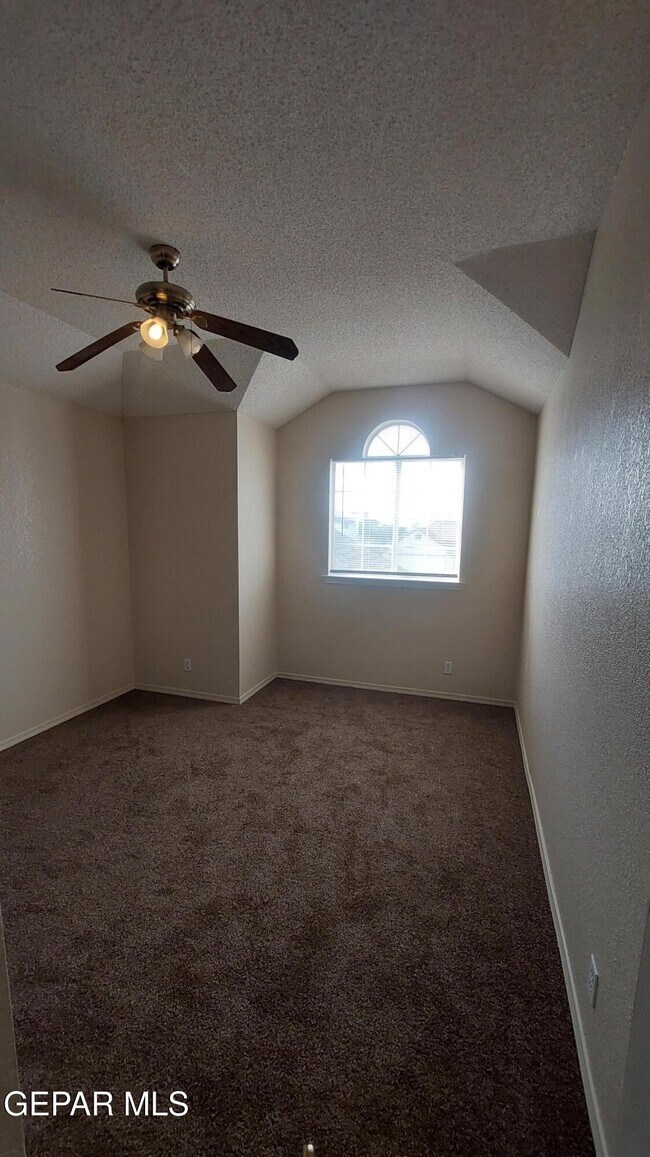 Building Photo - 7744 Luz De Camino Way