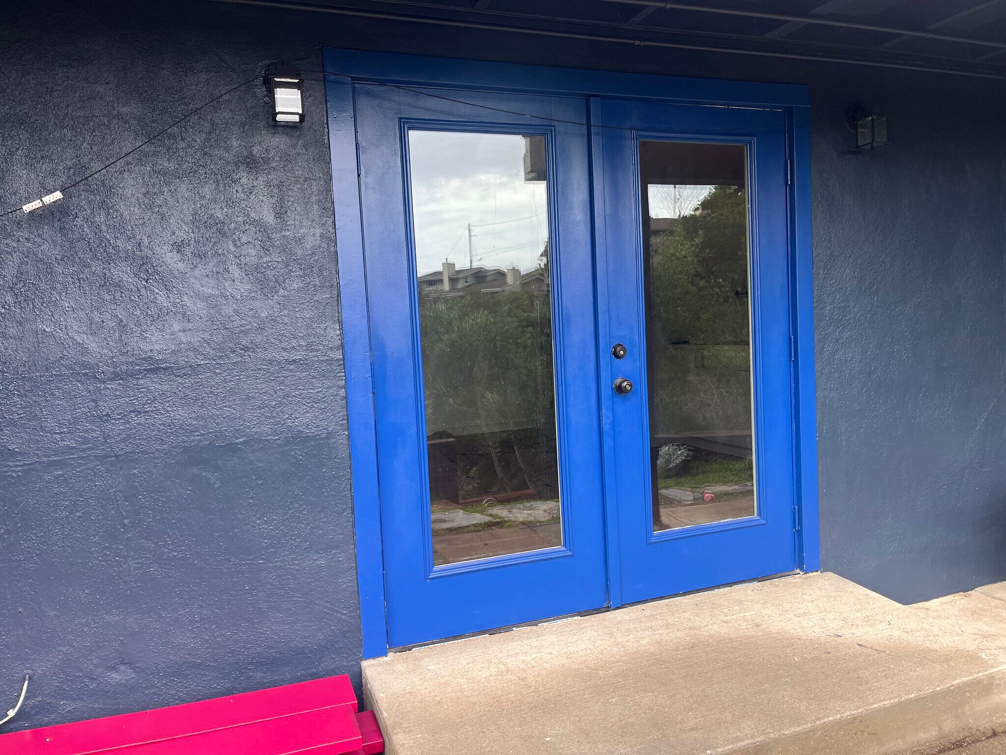 Building Photo - 8 Los Robles Dr