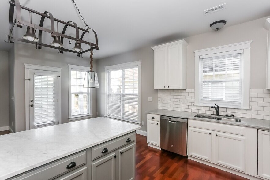 Building Photo - 3918 Wilgrove Way Dr