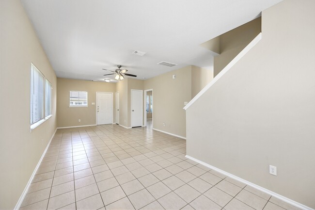 Building Photo - 6158 Settlers Lake Cir E