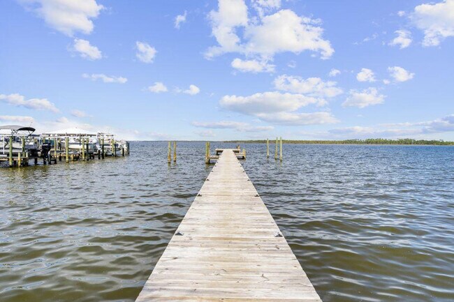 Building Photo - 25925 Canal Rd