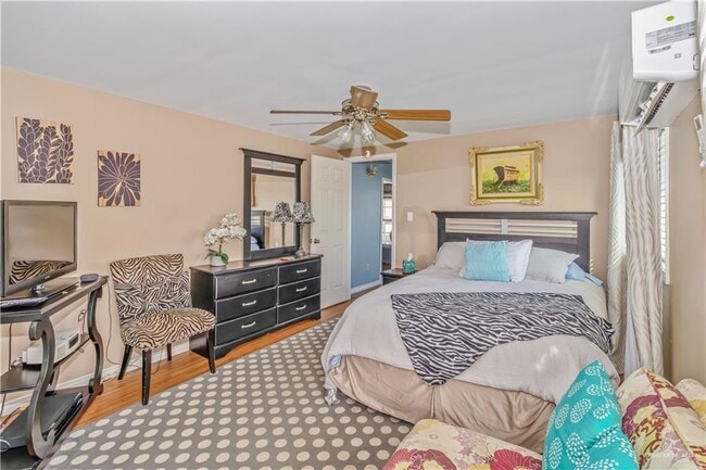 Building Photo - 18 Turner Rd