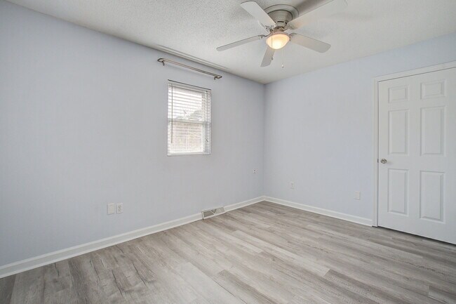 Building Photo - 1836 Mepkin Rd