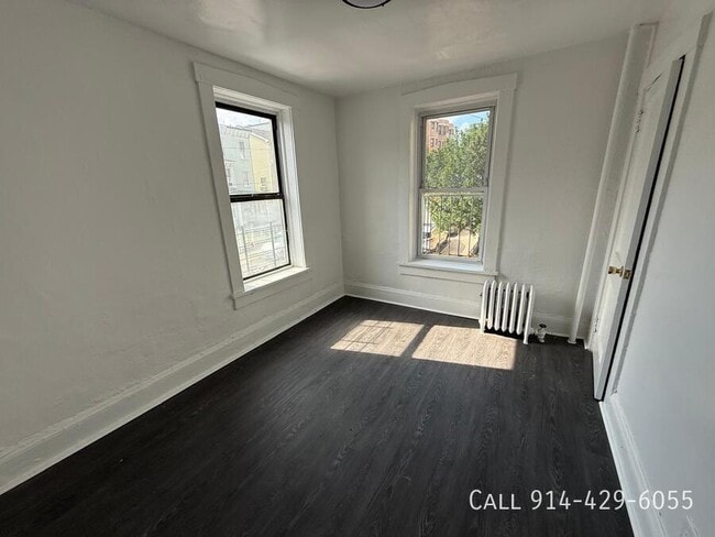 Building Photo - 160 Palisade Ave