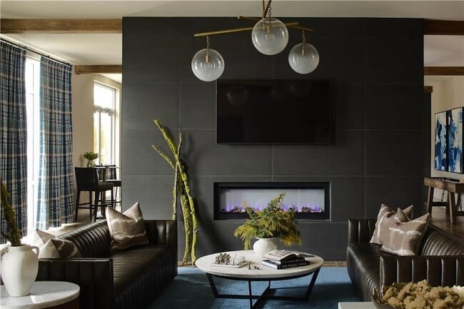 Building Photo - 1809 Appaloosa Ln NE