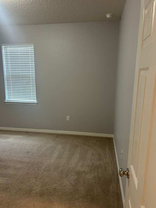 Building Photo - 3520 Starkey Dr