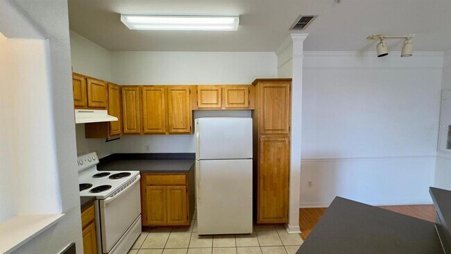 Building Photo - 6413 Astor Village Ave