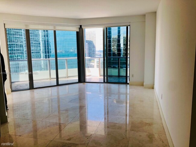 Building Photo - 2 br, 2 bath Condo - 1300 Brickell Bay Dr